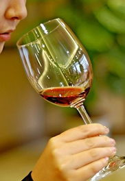 酒類經(jīng)營(yíng)轉(zhuǎn)向?qū)Ｂ毿柘缺荛_三大認(rèn)知迷宮